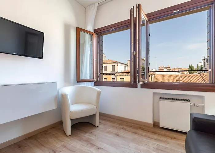 Apartman Ca' Dei Carmini *