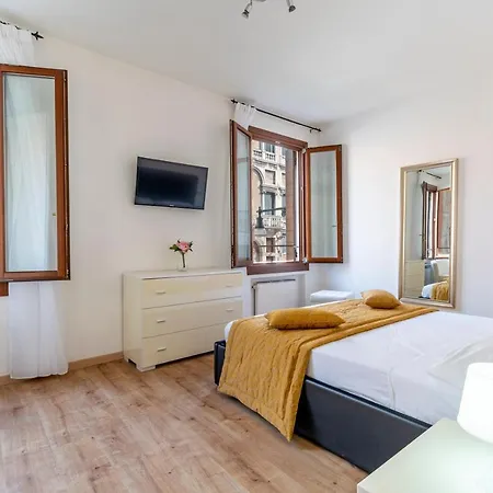 Ca' Dei Carmini * البندقية