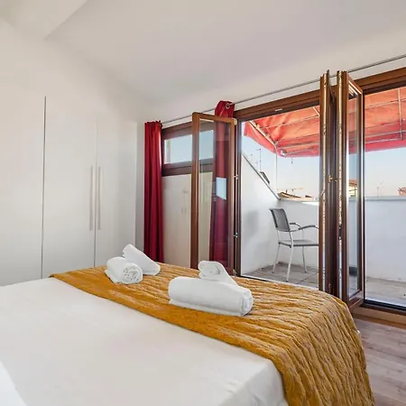 Ca' Dei Carmini Apartment